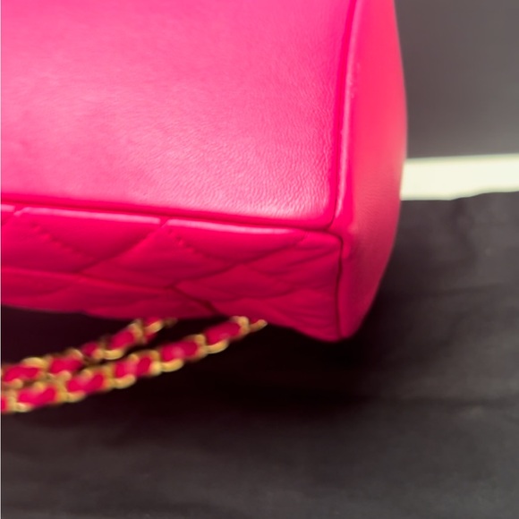 Chanel Mademoiselle Chic Lambskin - Picture 4 of 7